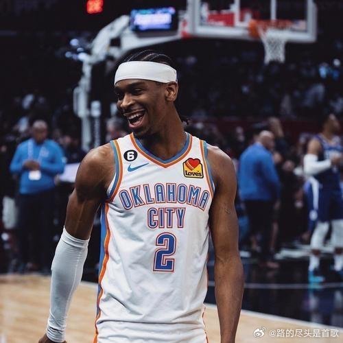 《连续59场客场20+破纪录，亚历山大MVP争议谁能破解？》比赛最后几秒，亚历山