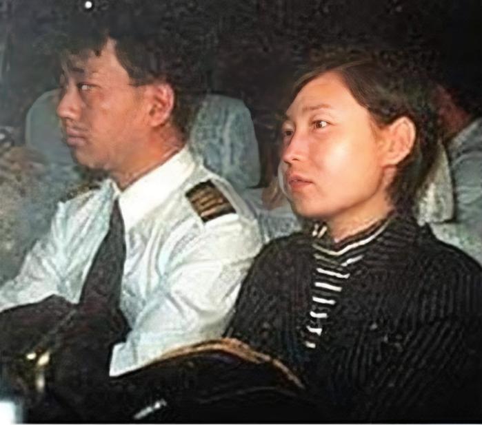 1998年，国航机长驾驶载有95名乘客的客机叛逃台湾，飞至台湾西南部空域时，4架