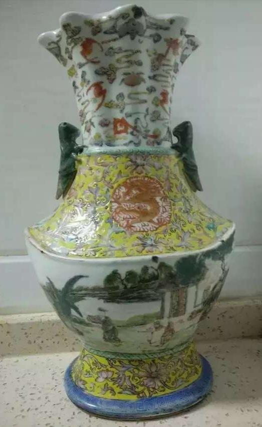 清乾隆年制八棱口福寿黄地缠枝开光描金龙凤，蝈蝈耳通景山水人物庭园元宝尊～举世无双