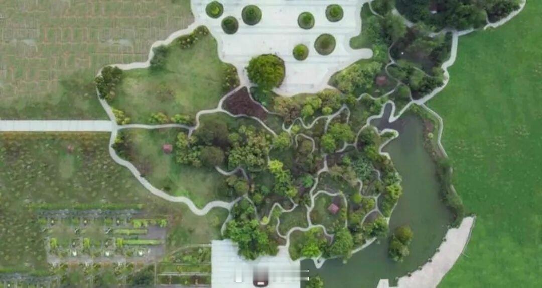 用航拍视角看一下那些精妙的建筑设计看看有你的家乡吗？