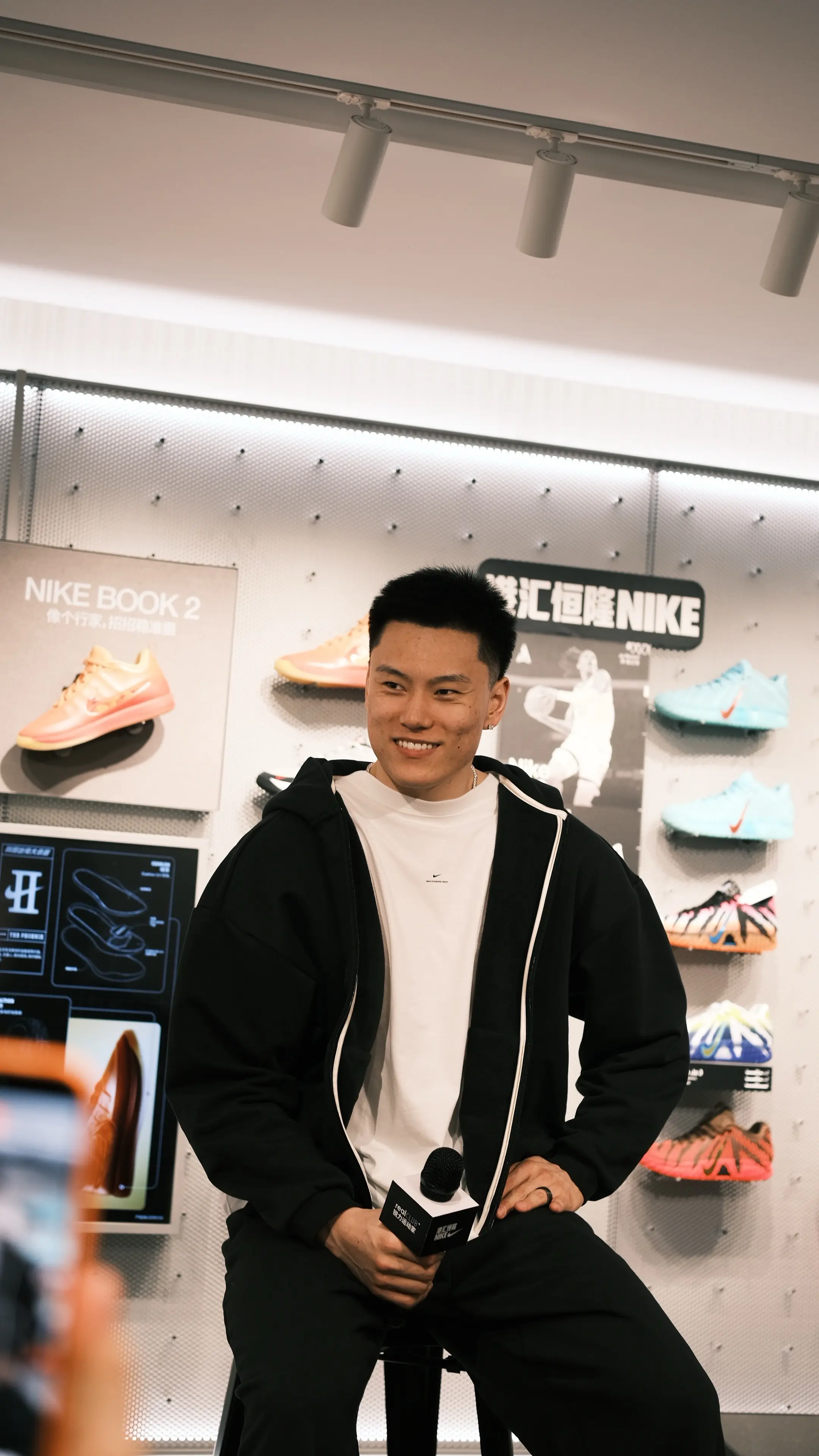 📷Ben Li 李弘权 男篮上个阶段赛最硬的男人之一