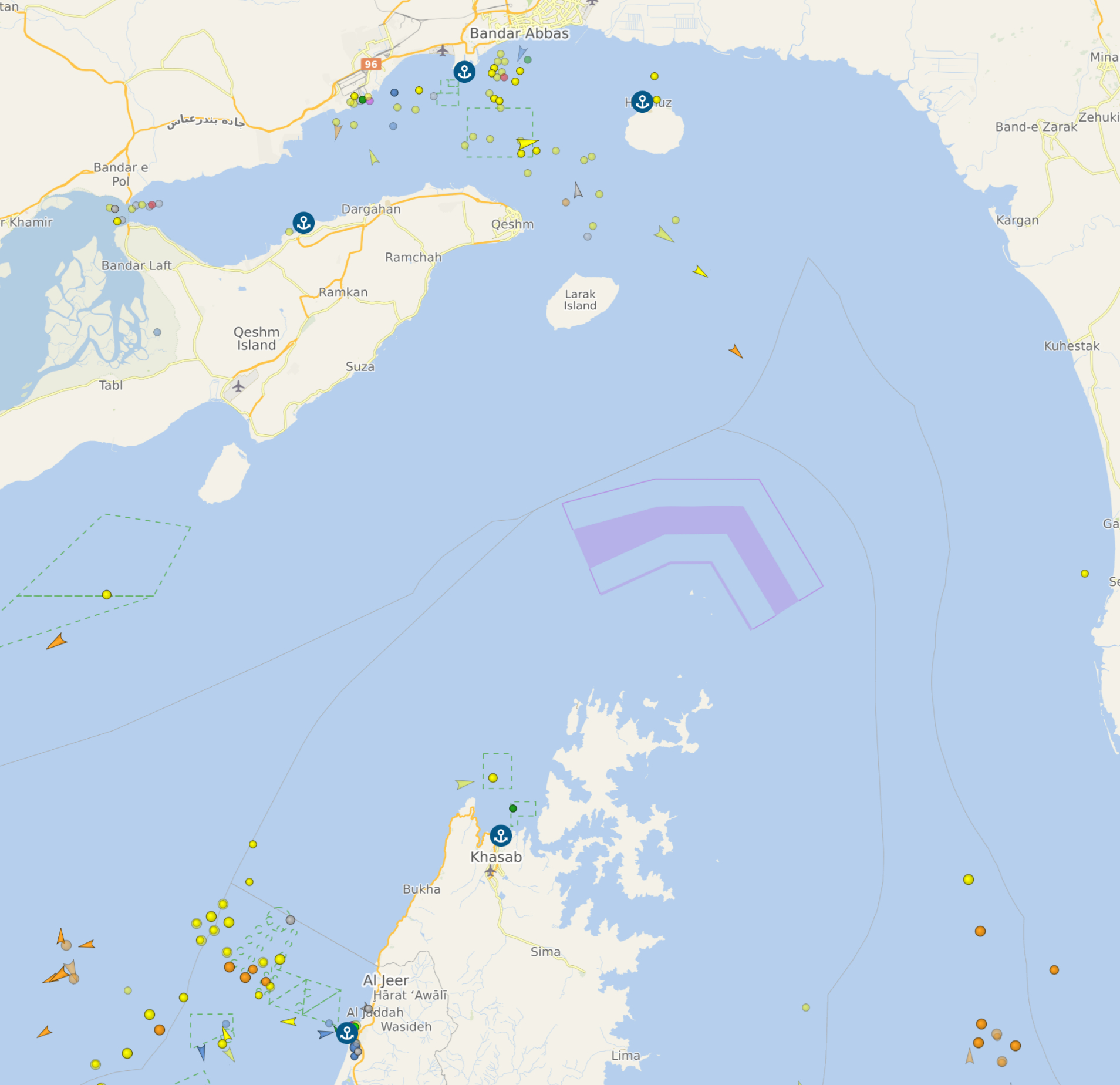 🔻为了回答上一个问题打开几个船舶信息网站截了下图。🔻发现霍尔木兹海峡的“德黑