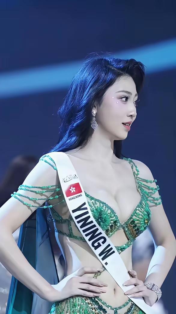 久违了！这才是香港该有的审美，最近这场国际选美舞台，来自中国香港的王漪宁一出场，