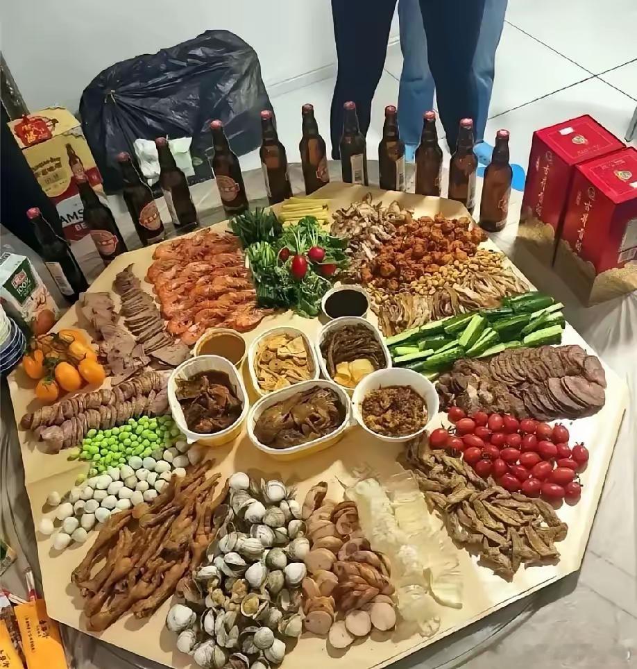安排六个人来家里吃饭，请问准备这些够吗？ ​​​