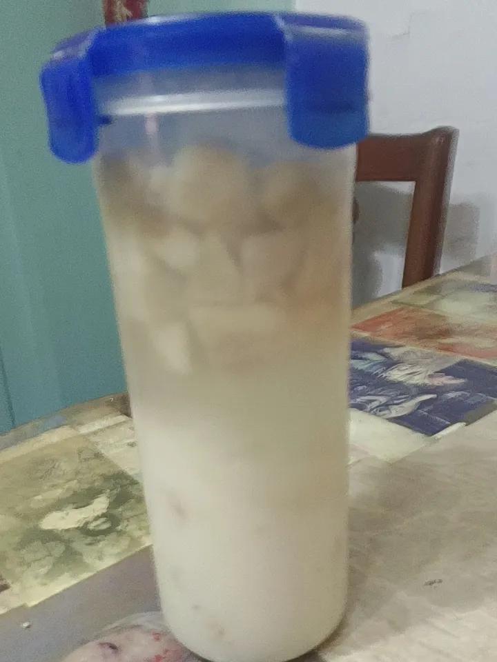 我做了一杯奶茶，感觉挺好的，就是白凉粉放少了，没有红红绿绿的那么好看。只要把这些