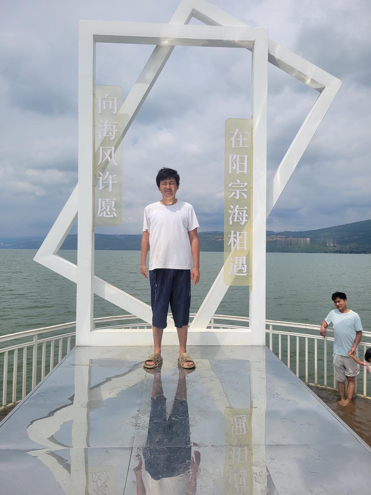 很多粉丝说我装病，请问我哪里装病了？我到现在为止没有查出来我得的是什么病。只是因