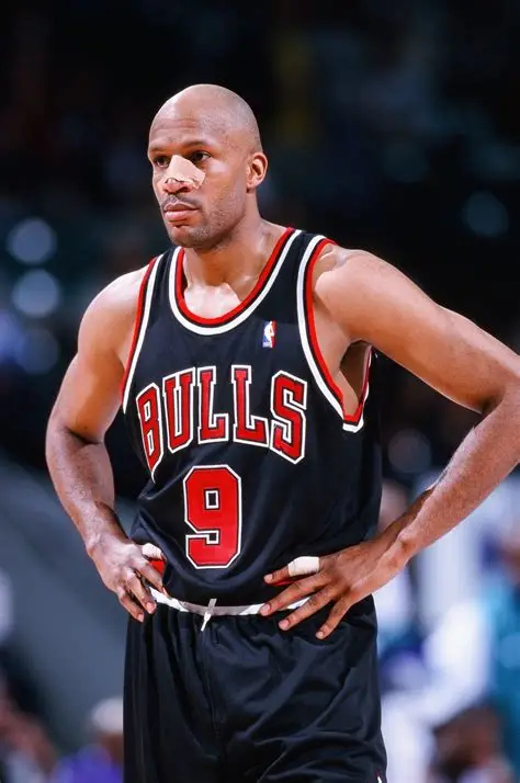 公牛王朝成员罗恩哈珀：“如今关于“史上最佳球员”的讨论，早已偏离了球员本身，演变