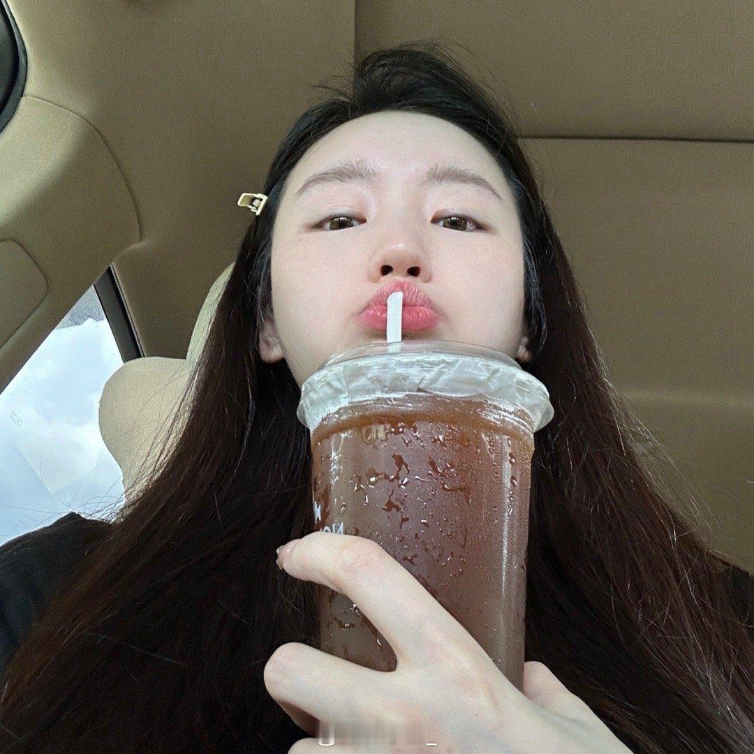 真的会有开心的早八人吗☕️  ​​​