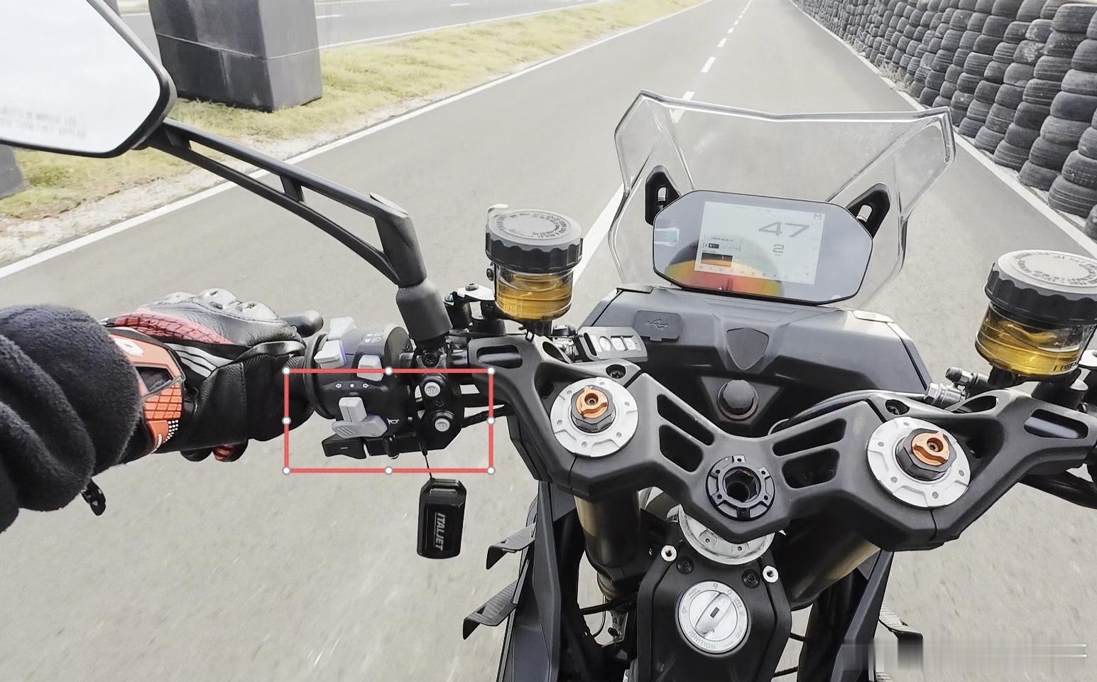 关于意塔杰特700的一些车型实拍图曝光！ 