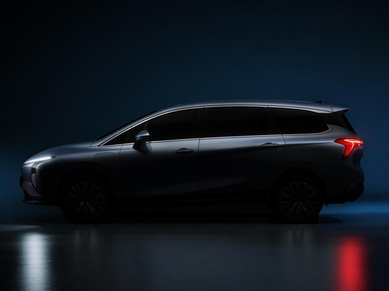 东风和华为出星海V6了，东风风行首款搭载华为乾崑智驾的“亲民智慧大六座”，4月2