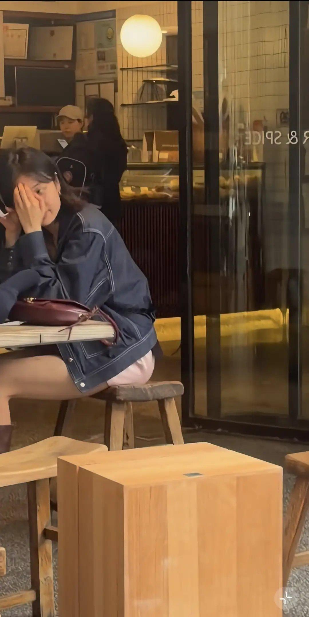 手指也好长！孙千上海被偶遇，本人素颜皮肤超好，声音也很温柔呀！！！！！ 