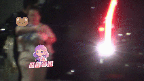 黄子韬 孩子徐艺洋妈妈会不会是帮亲戚家带孩子啊，黄子韬徐艺洋事业正忙，怎么看也不