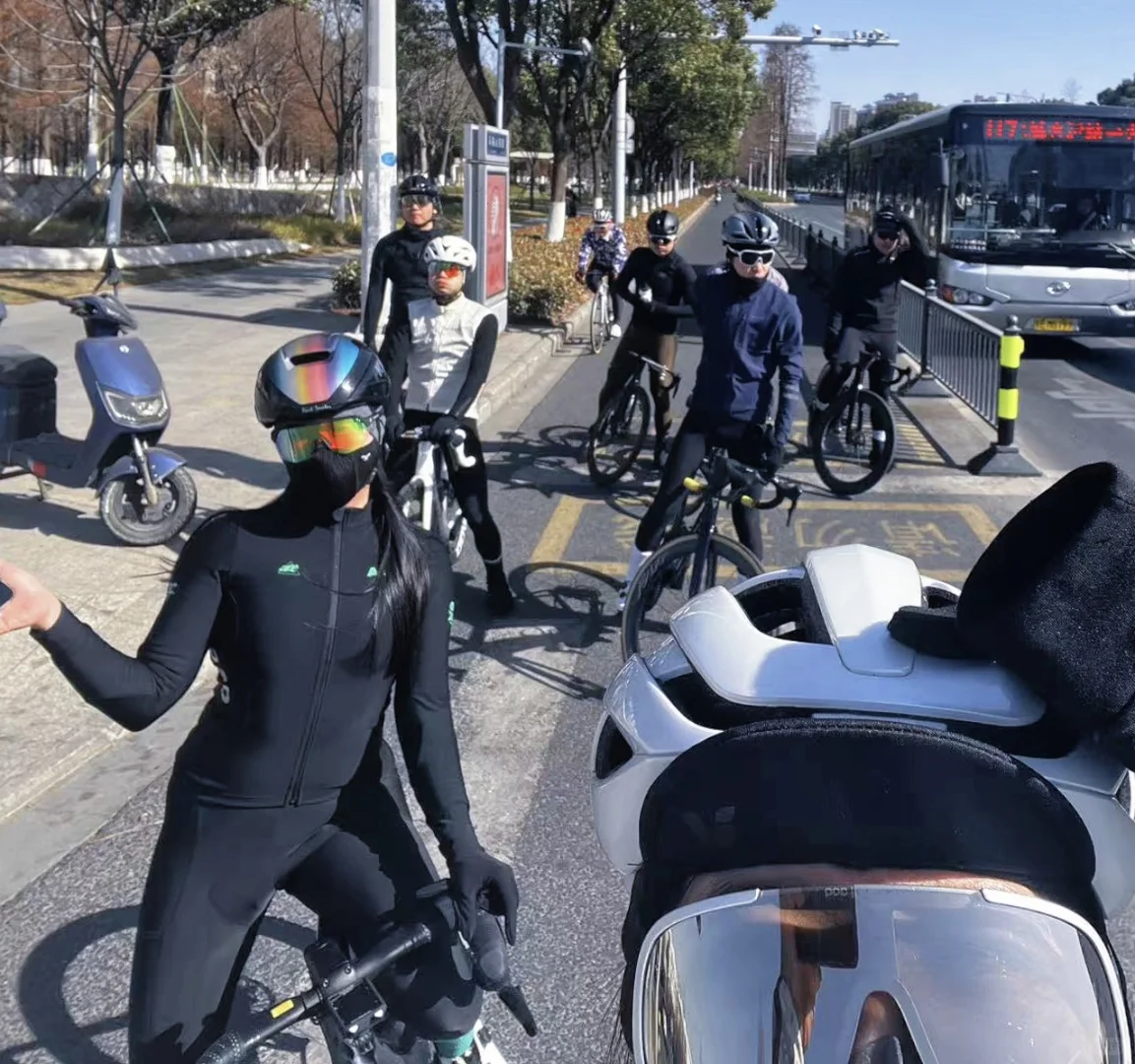 在2025年的路口，期待新的风景和更好的自己。