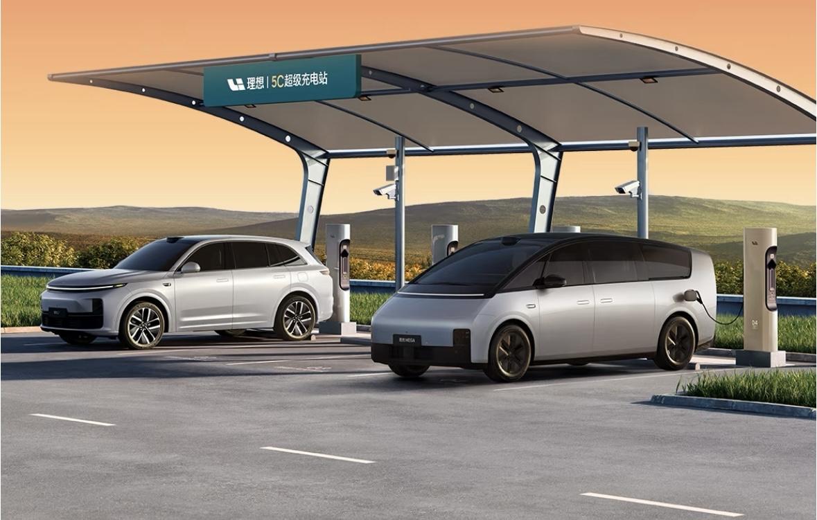 理想汽车2025全年财报：

全年交付：406,343辆（同比-18.8%）
全