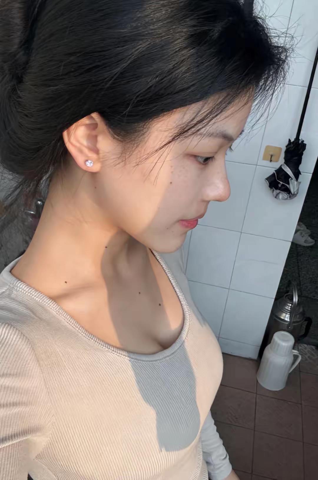 最漂亮没有之一 关键还很会打扮