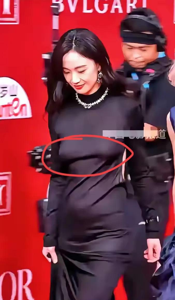 探索李梦时尚搭配技巧，展望未来！一起来看看李梦的时尚秘诀吧！李梦在时尚穿搭上独具