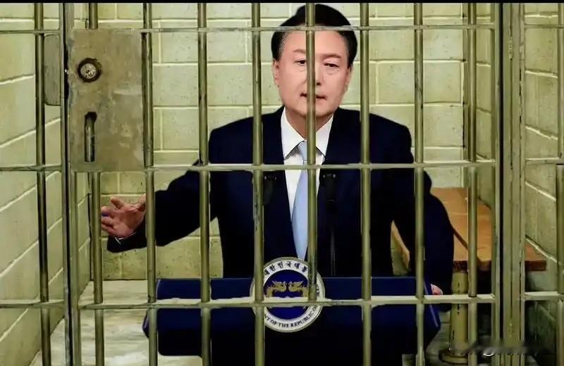 今天，韩国内乱特检组以妨碍逮捕罪，要求法院对前总统尹锡悦判处10年有期徒刑。 ​