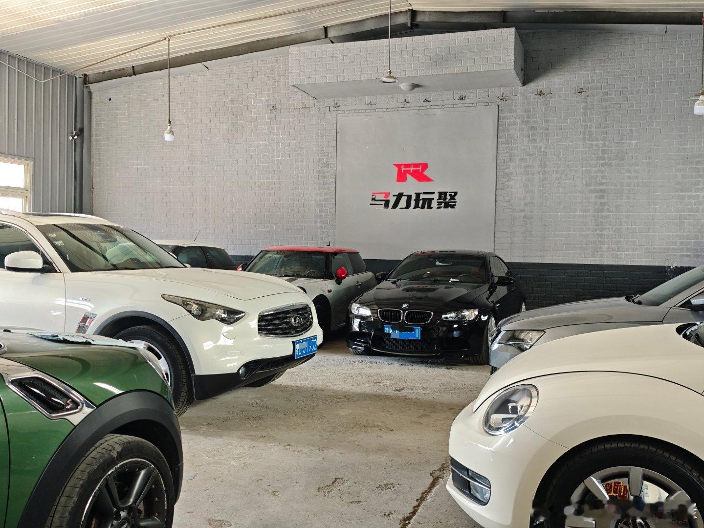 马力玩聚老马在路上 各位好啊一开门就看到一屋子的玩具大排量/小钢炮/手波小车/旅