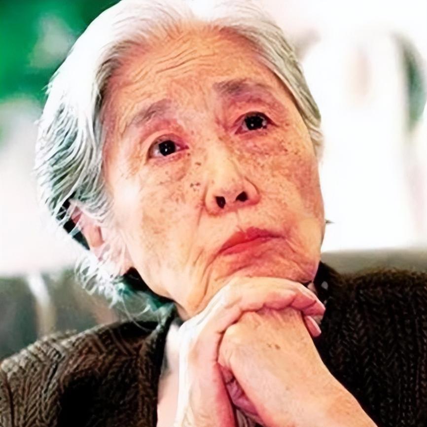 2004年，83岁的王光美将儿子刘源叫回家中并说：“去安排一下，和你毛伯伯后人聚