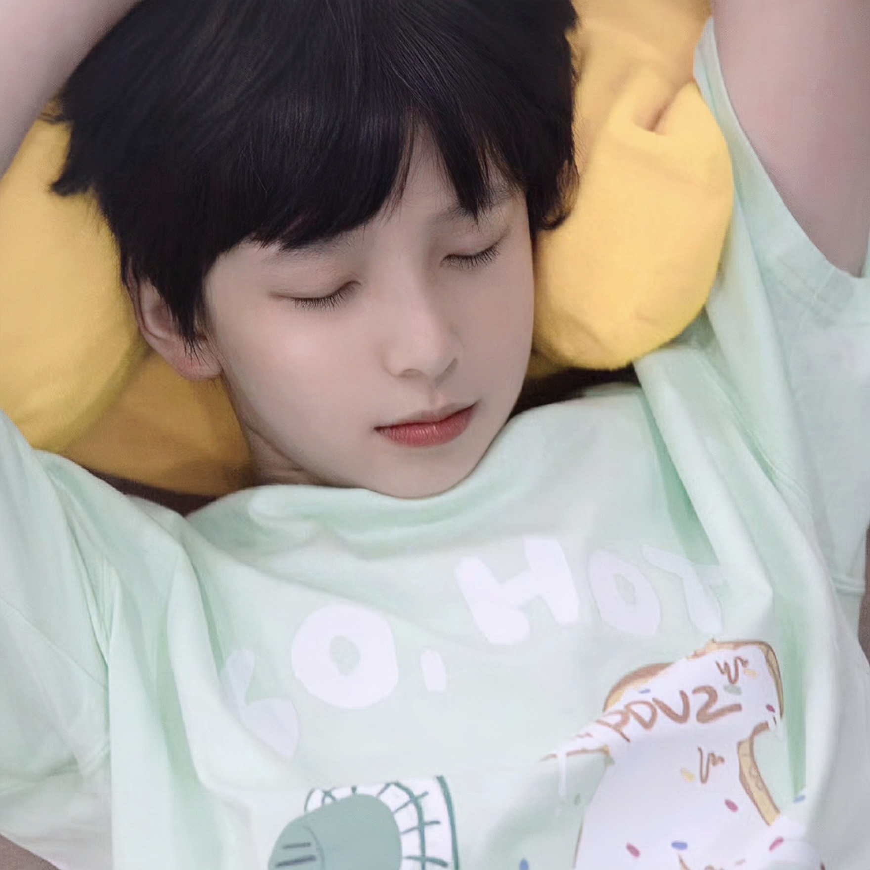 今日份绿色系男明星头像分享拿图点赞即可陈浚铭 