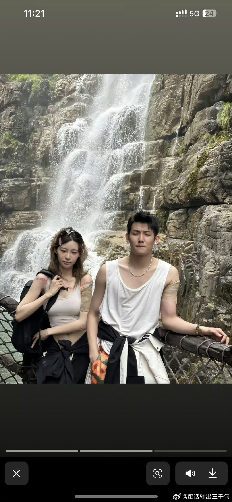 痞幼回应为什么不跟梅尼耶在一起两个人一看就是朋友啊…而且痞幼喜欢大叔类型的吧？之