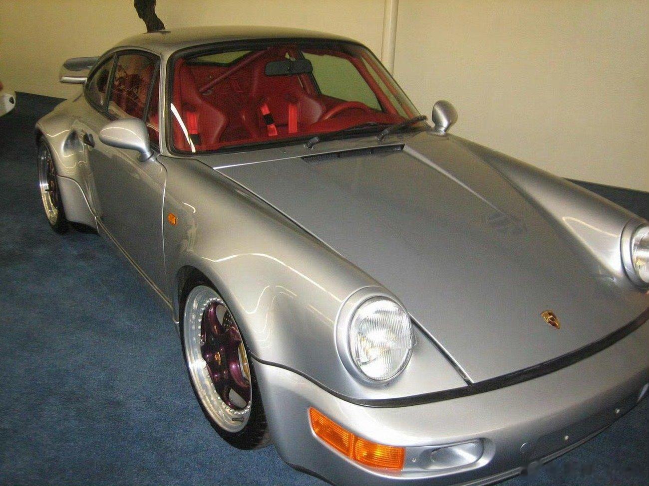 #shen车视界# 【顶级定制964】6辆最顶级的964，都是红色真皮内饰，紫色