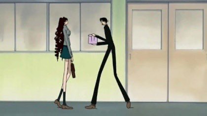 每次看到躺着的照片就会被大长腿惊讶到的安宥真，这逆天的长度！ 