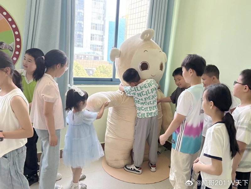 房县校园 房县东城小学：巧手润童心 温情伴成长十堰爆料房县校园 房县新闻网讯 通
