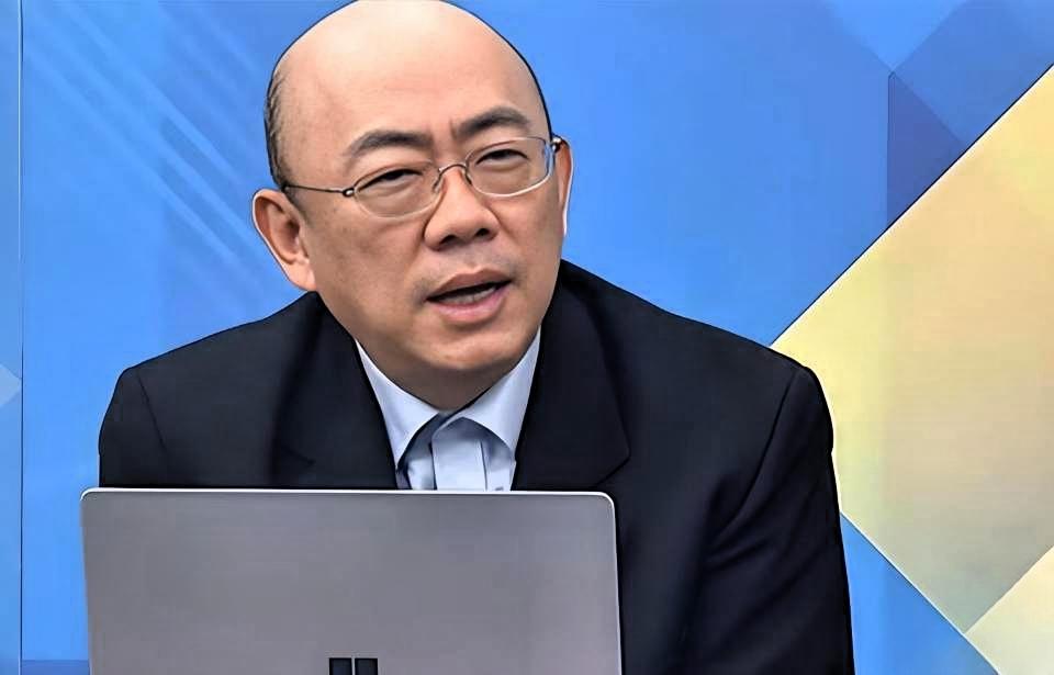 郭正亮说，九成民众不支持两岸统一。

郭正亮说有九成台湾民众不支持两岸统一，这话