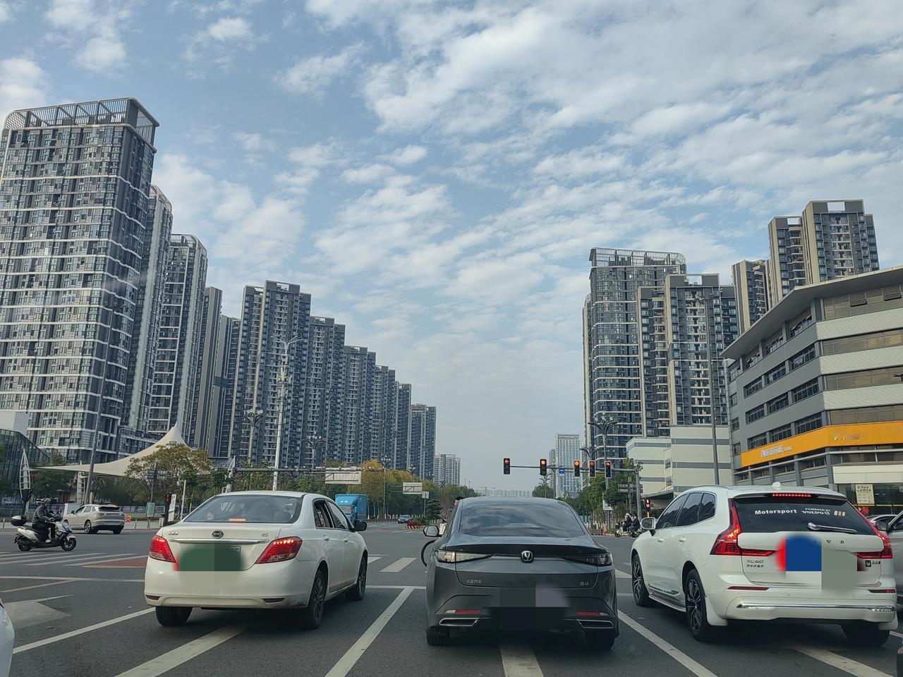 找工作避雷！来回通勤2小时+天天加班，干了3天果断跑路
 
找了两个半月的工作，