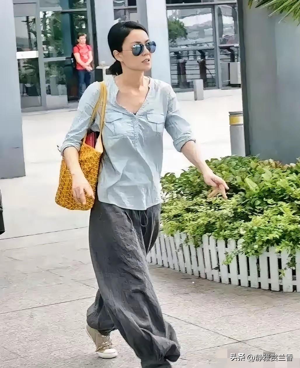 难怪王菲现在不混娱乐圈了，查了才知道，原来现在的她除了唱歌之外，还在忙着过好自己