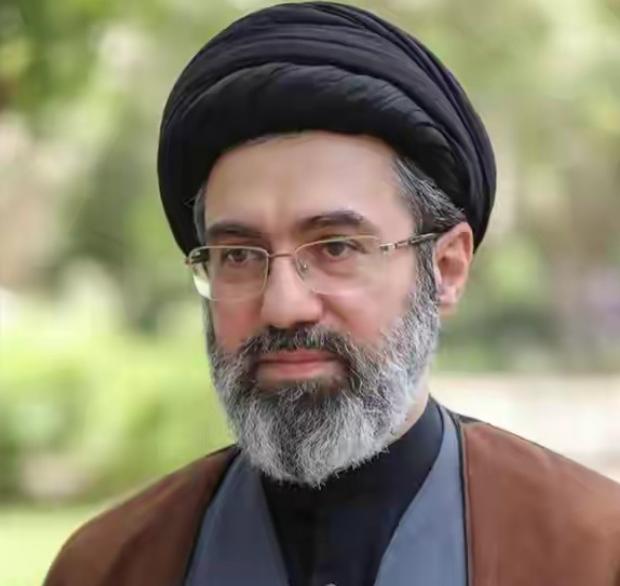 纽约时报披露了伊朗最高精神领袖的伤情，原来真的太严重了！

最近伊朗出大事了，但