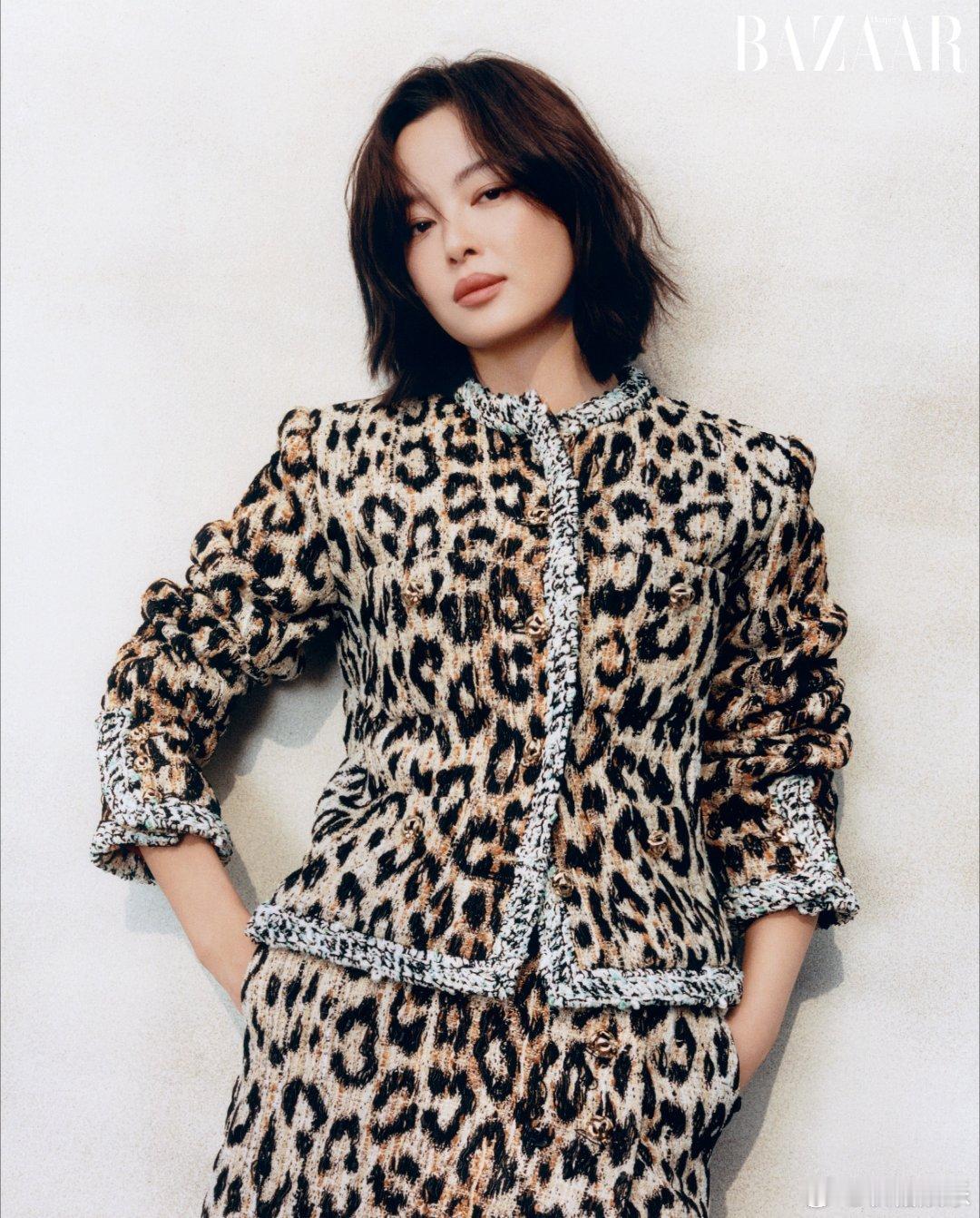 辛芷蕾豹纹适配度辛芷蕾好适合穿豹纹 豹纹这种难以驾驭的单品，也就辛芷蕾能穿得这么
