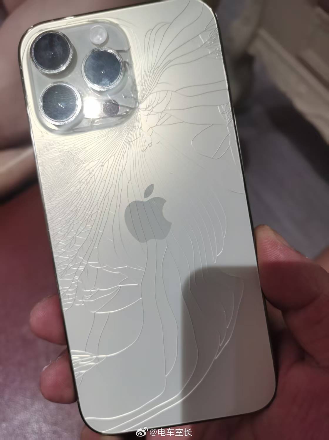 iPhone17系列价格 讲真的，大家有没有发现苹果一出新手机，很多人的手机就会