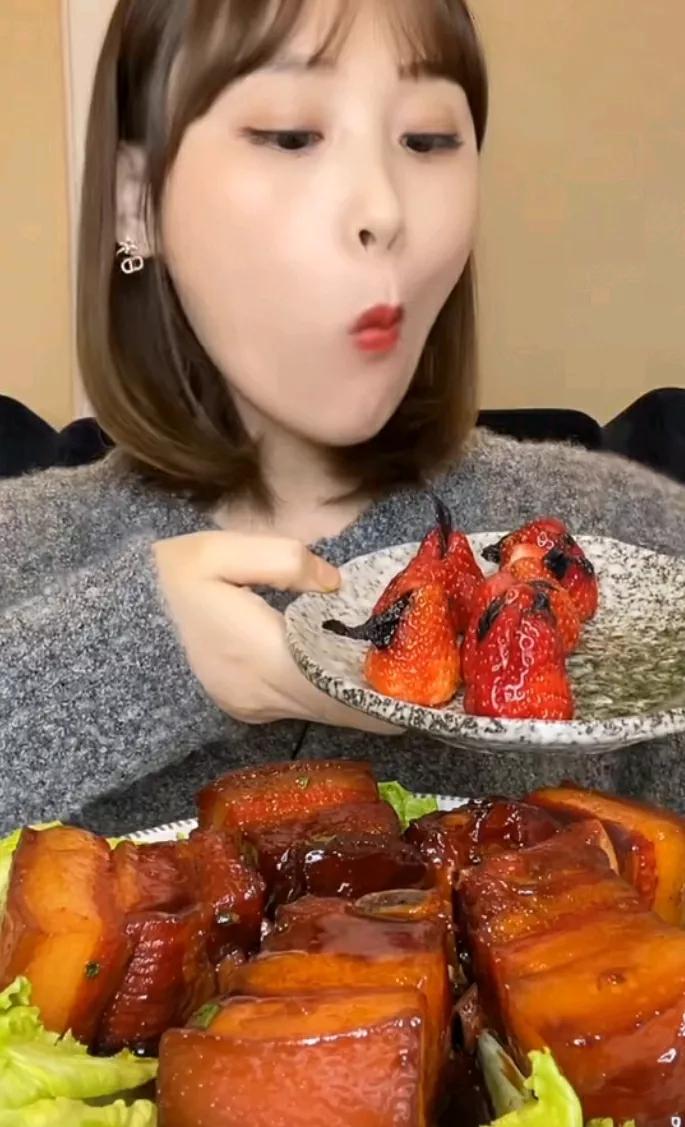 美食佳肴色香味，唇齿留香醉人心。#美食的魅力何在# #美食佳肴大赏# #美味何须