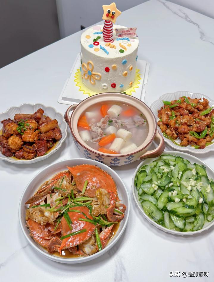 这桌菜和蛋糕，要不要100元？