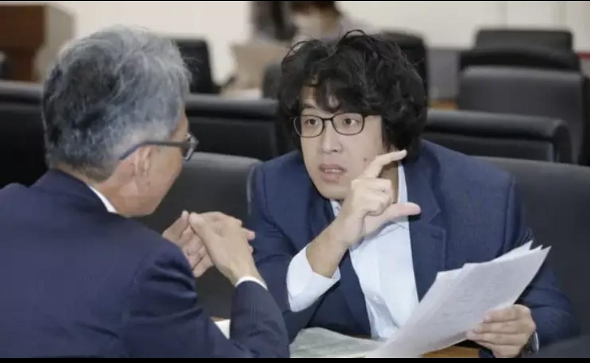 绿营这波操作真是嚣张到没边！台立院外委会居然通过提案，叫嚣谴责大陆侦办“台独”分