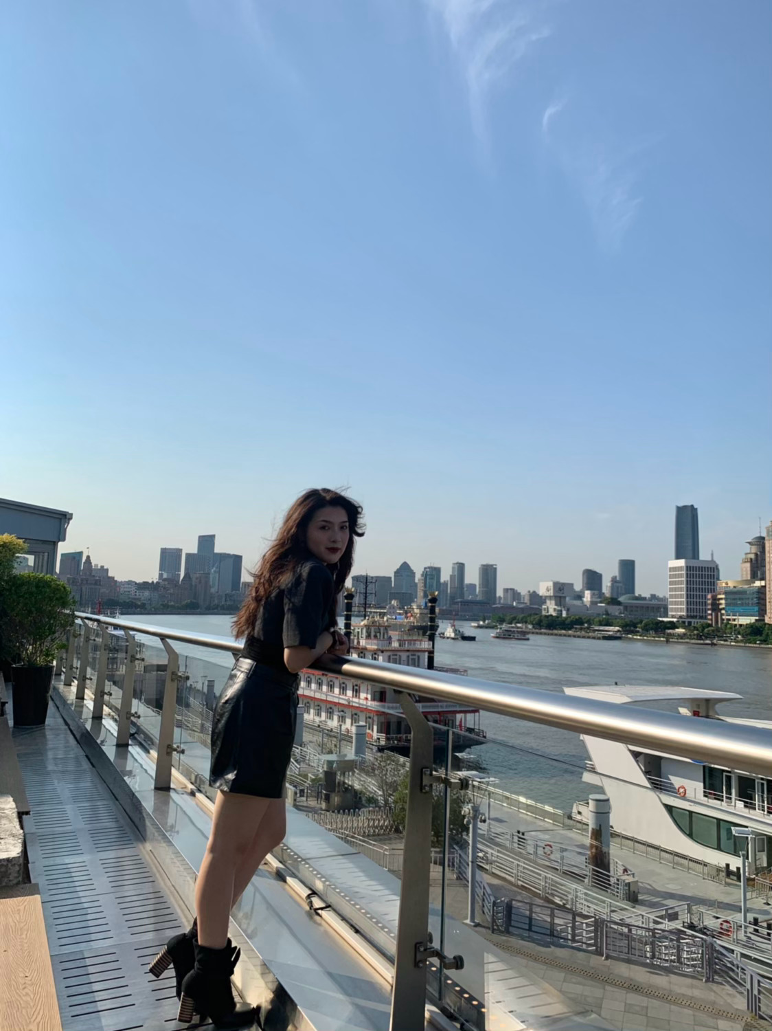 也是盛装出席朵姐的生日宴🎂了！！！ 
