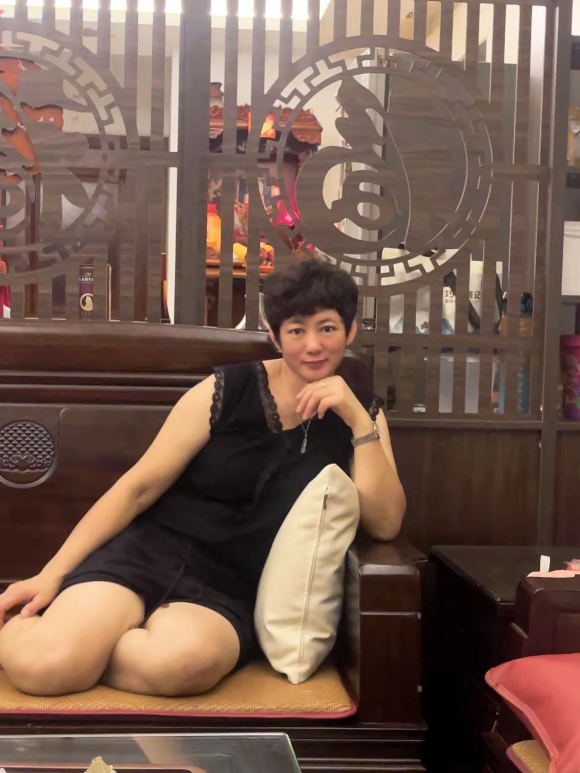 有时候太在乎反而会让关系变坏女人的气质比年龄重要