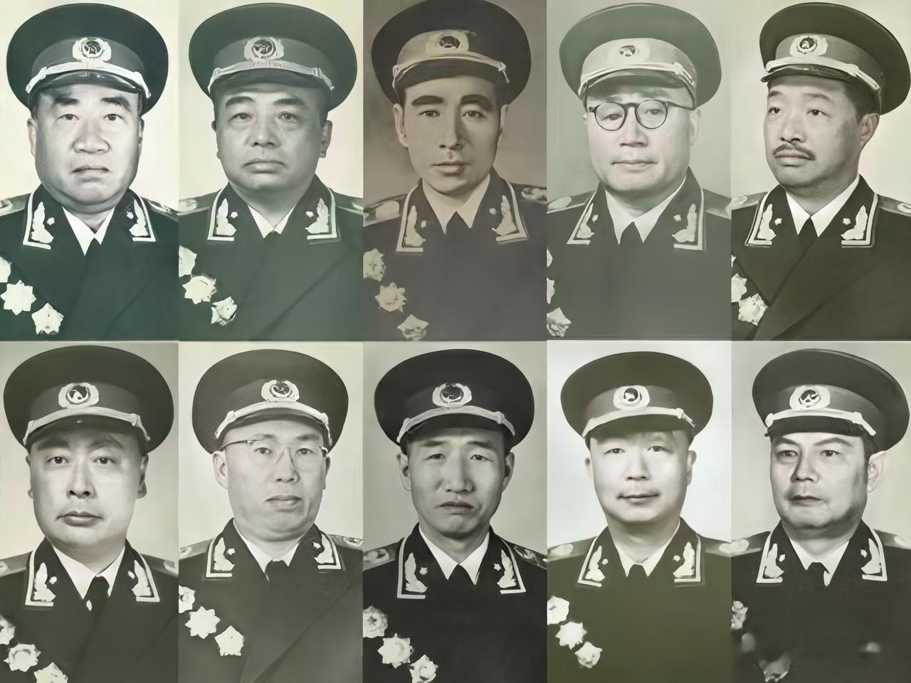 新中国成立时，有几位未来元帅留在中央任职？有且只有四位。即朱老总，他是三军总司令