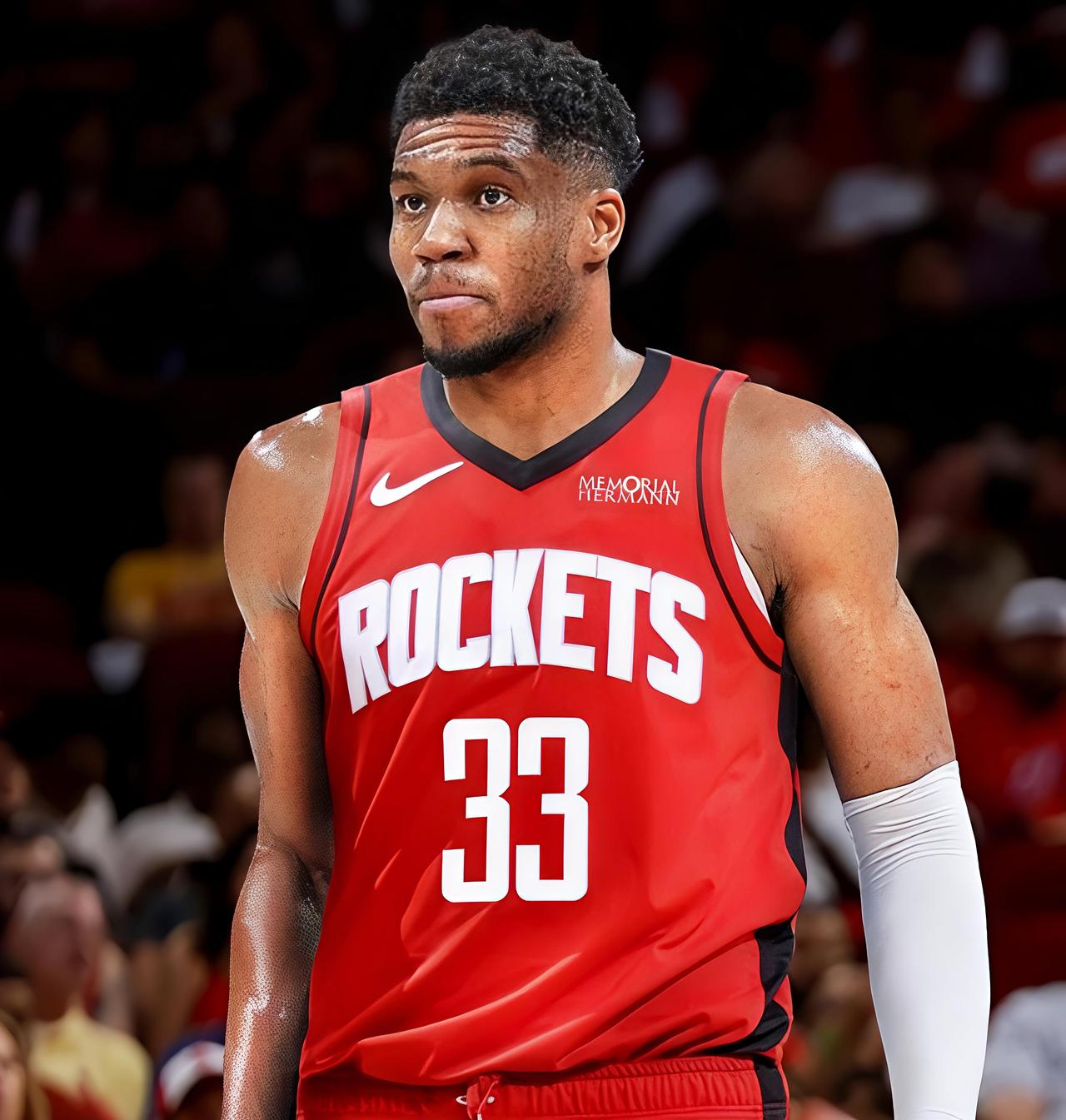 再见，申京！近日，根据知名NBA资深记者萨姆·阿米克的内幕报道，火箭队将在休赛期