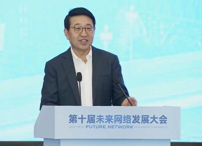 原浙江联通总经理于英涛从新华三离职后要创业！ 如今又以新身份亮相！
前段时间，运