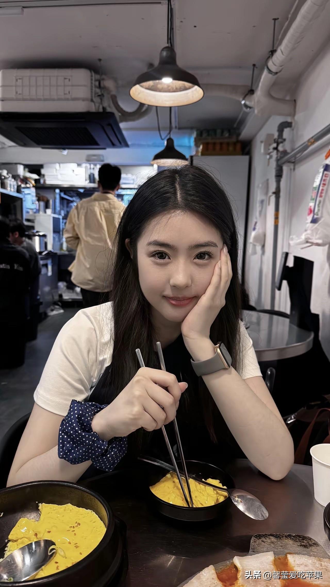 网友……一看就知道，这是一个黄花大闺女！不接受反驳！