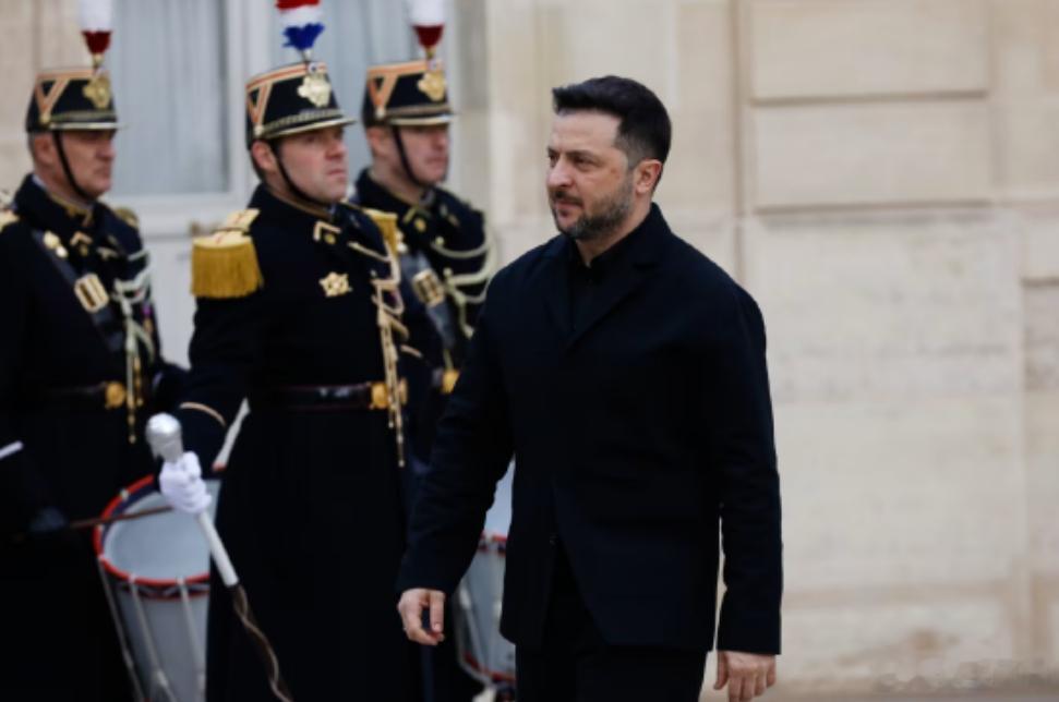 【俄乌和平条约乌版VS美版？孙玉良：签署终战协定需要各自让一步】近日，俄乌和平谈