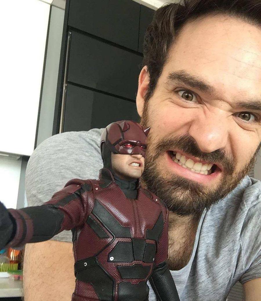 英国男演员 Charlie Cox（查理·考克斯）因出演漫威的美剧《夜魔侠》而出