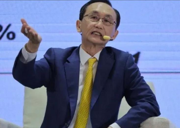 针对7800亿的对美军购，台湾美丽电子报董事长吴子嘉爆出惊人内幕。

5 月 1