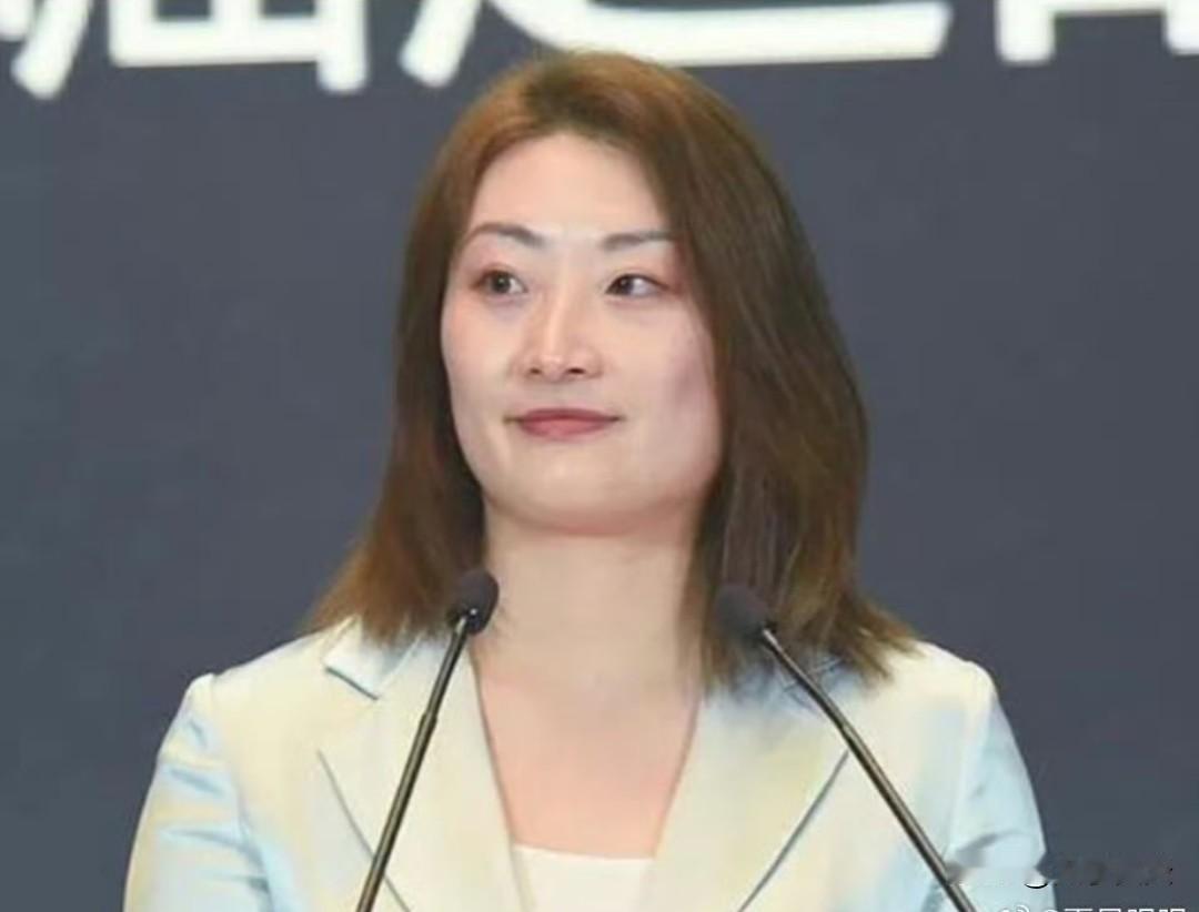 宗馥莉不再是中国女首富 2025年10月28日《胡润百富榜》最新数据

中国首富