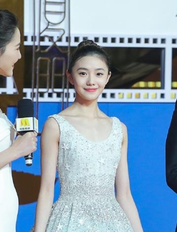 刚和朋友分开，正刷手机呢，当看到刘浩存转战演艺圈的消息，真是一声长叹。一位带过艺