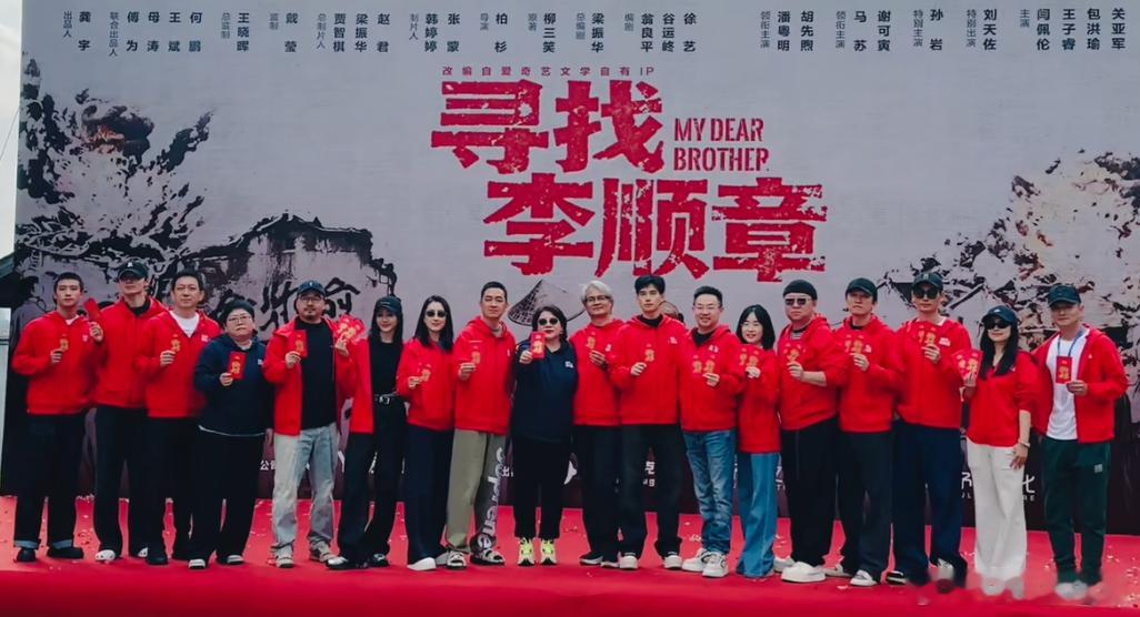00生包洪瑜我笑纳了 00后包洪瑜这是要开启霸屏模式了吗？首部主演作品就搭档潘粤