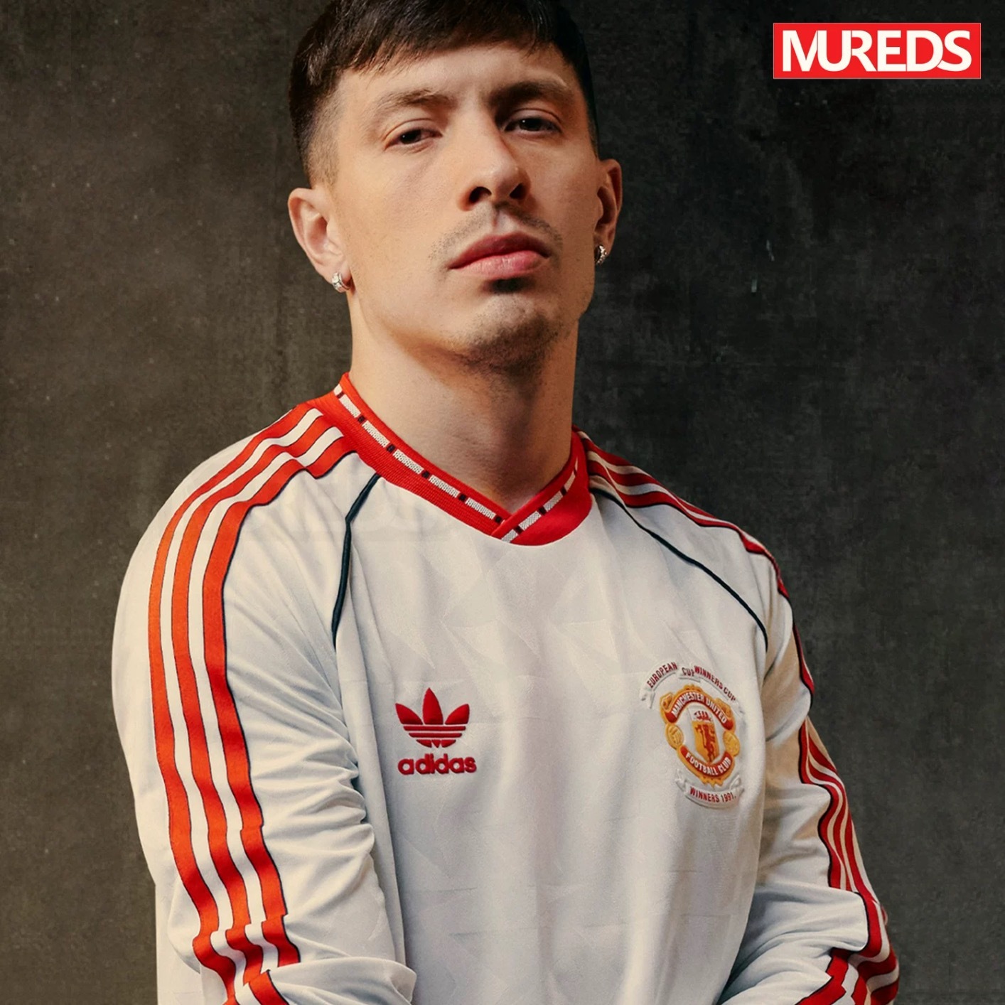 为红魔而生曼联官方正品阿迪达斯复古球衣系列，正品保障，点击链接打开手淘即可入手图